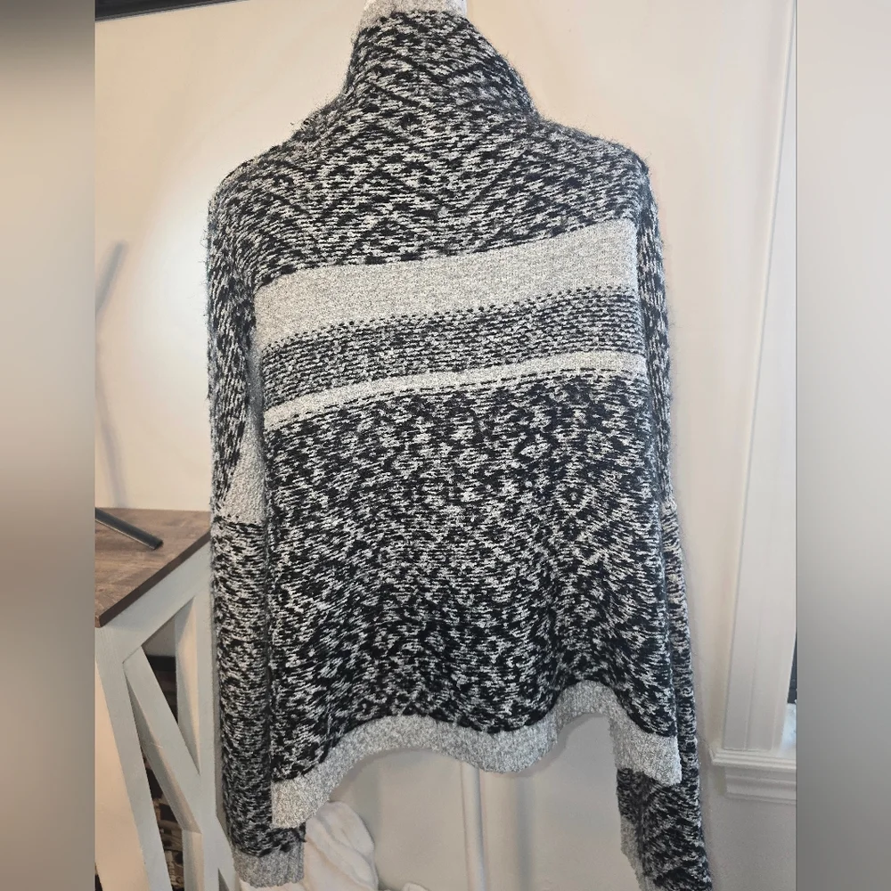 John + Jenn Oversized Mockneck Sweater Women's Size XL - Picture 4 of 11